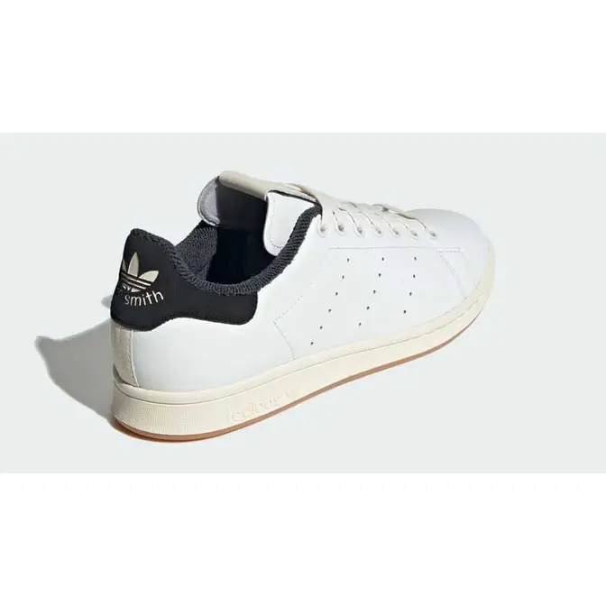 adidas Stan Smith “Triple Black”