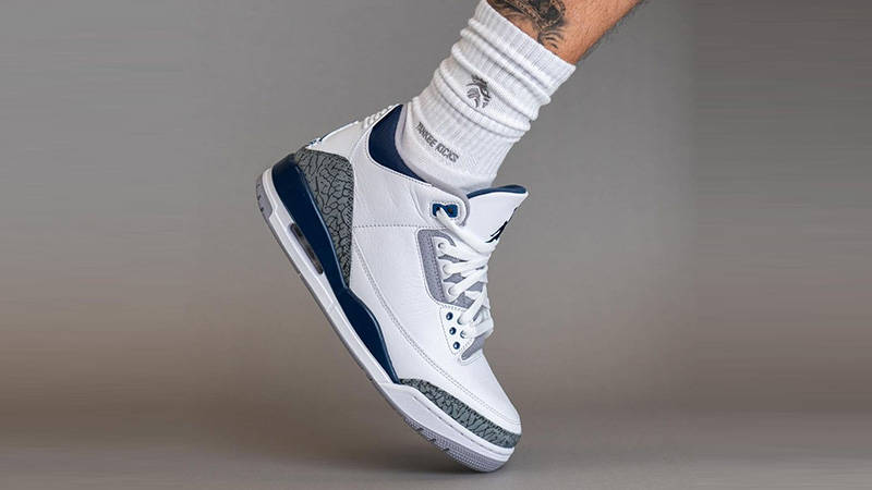 Air Jordan 3 Midnight Navy