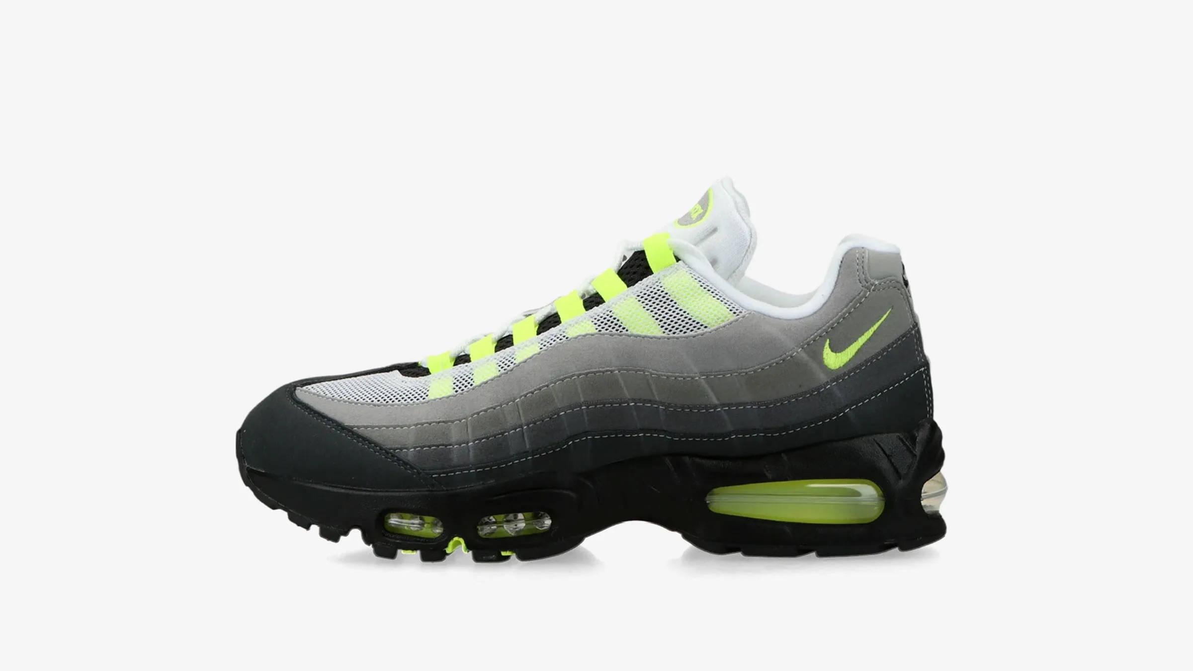 nike 95 on feet