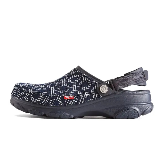 Levi's x Crocs All-Terrain Clog Navy Multi | Where To Buy | 208917 