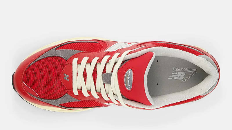 New Balance 2002R Leather Pack Red middle