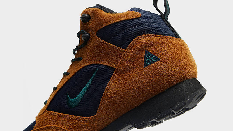 Nike ACG Torre Mid WP Burnt Sienna heel area