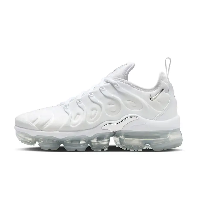 All white shop vapormax plus