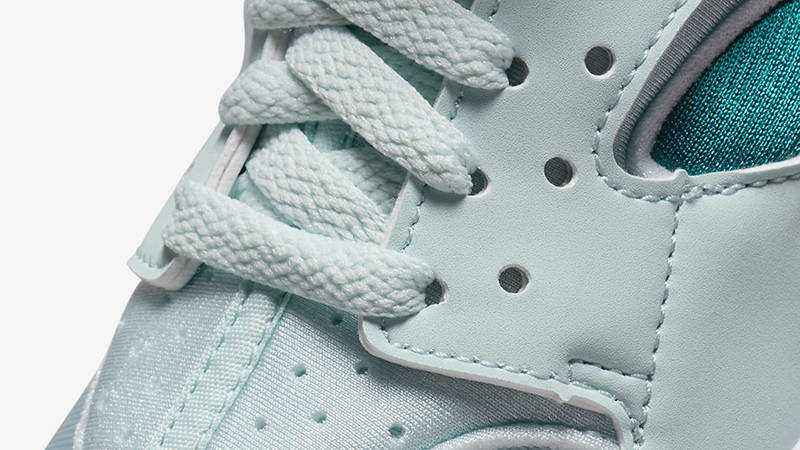 Nike Huarache Run GS Jade Ice 654275-305 Detail