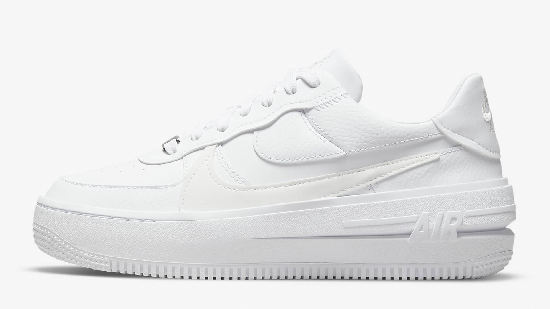 These Are The Biggest Sneaker Steals In the New Nike Sale