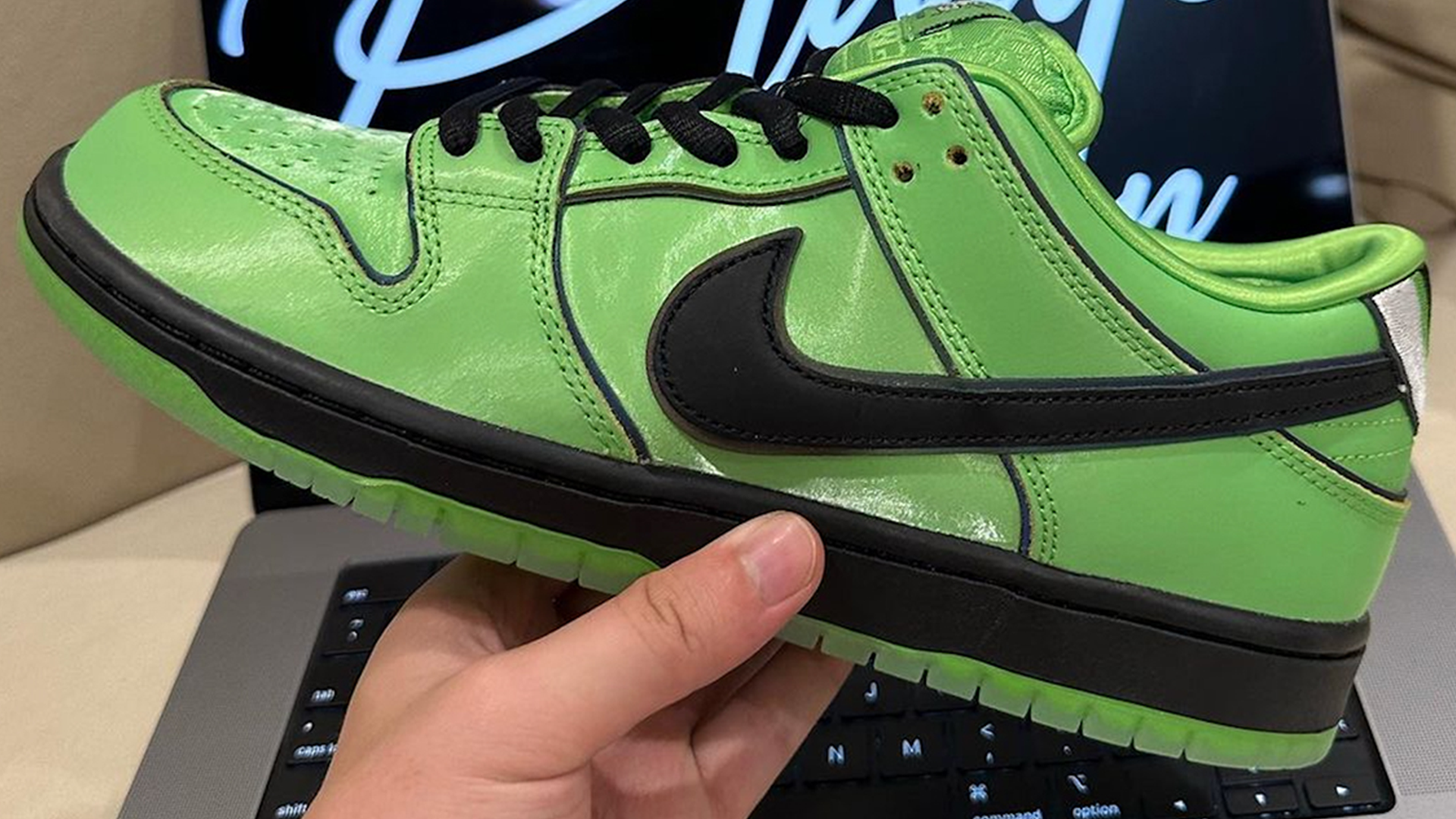 The Powerpuff Girls x Nike SB Dunk Low Buttercup
