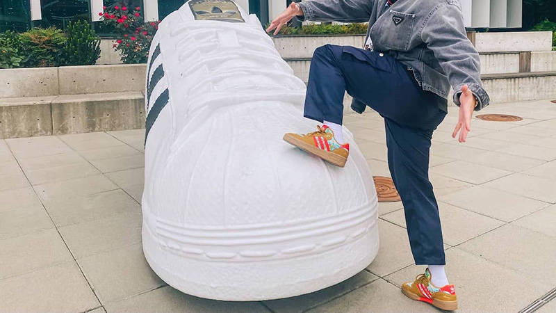 Unheardof x adidas Rivalry Lo Grandmas Couch Mesa on foot