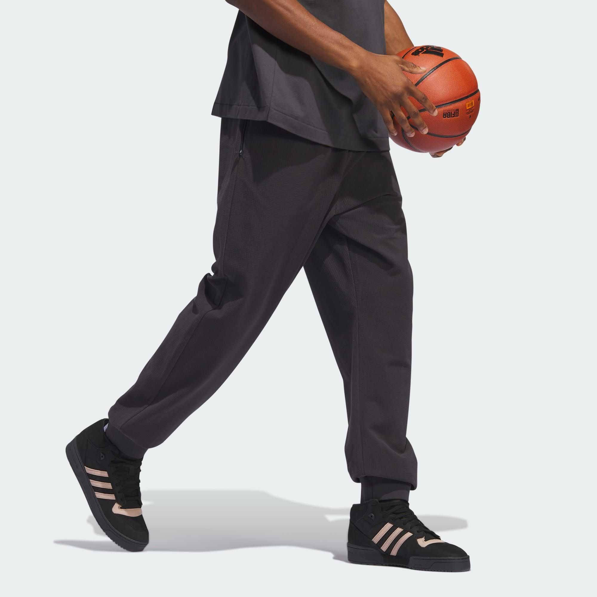 adidas Originals BASKETBALL WARM-UP - Tracksuit bottoms - carbon/black -  Zalando