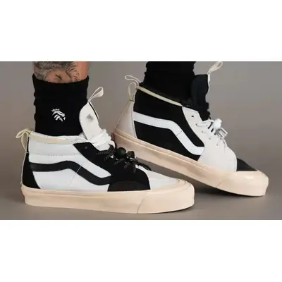 Vans Sk8-Hi EXT Advisory Board Crystals Black スケートハイ Advisory Board Crystals x Vans Vault Sk8-Hi EXT Mismatch