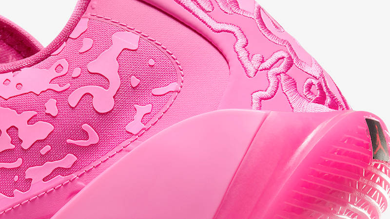 Jordan Zion 3 Pink DR0675-600 Detail
