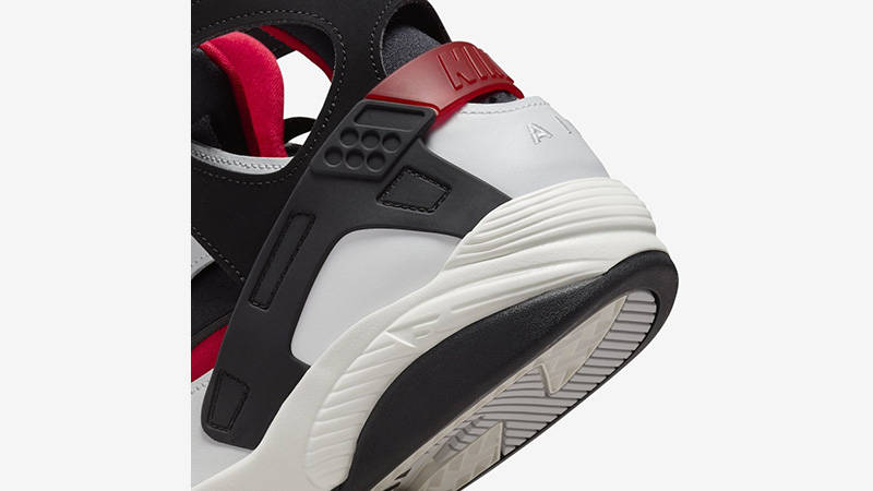Nike Air Flight Huarache Photon Dust heel