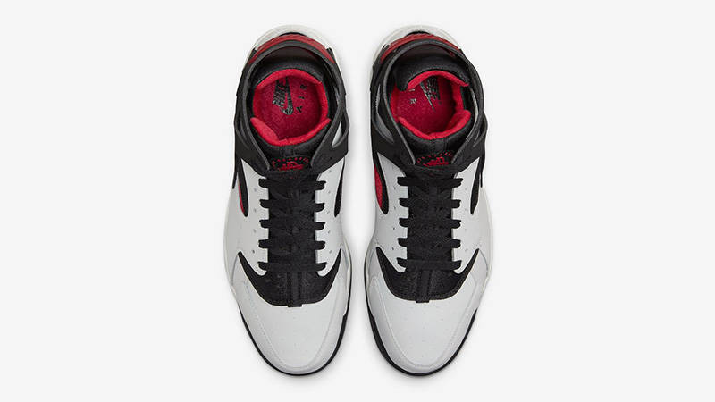 Nike Air Flight Huarache Photon Dust middle