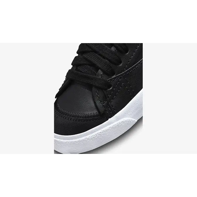 Nike Blazer Low 77 Jumbo Black White toe area