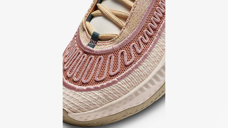 Nike Cosmic Unity 3 Sesame Guava Ice toe area