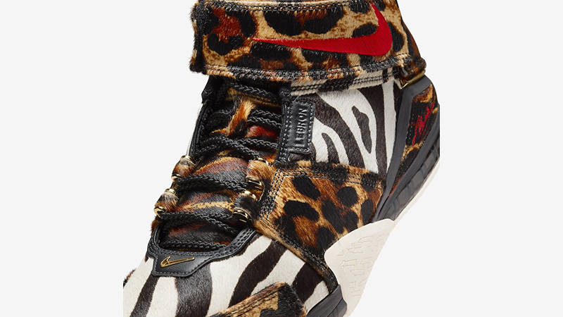 Nike LeBron 2 Beast tongue toe area