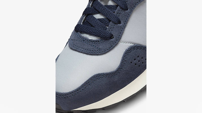 Nike MD Valiant Dark Obsidian toe box