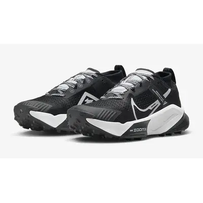 Nike Zegama Trail-Running Black White front