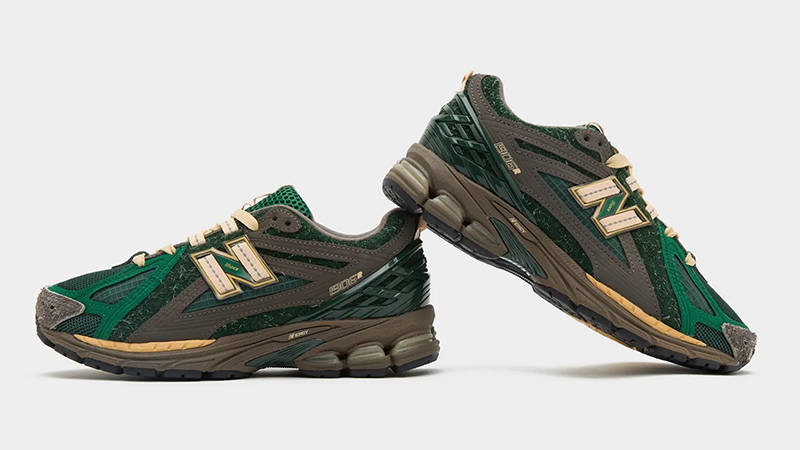 size x New Balance 1906R Diamond District Green Side 2