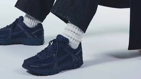 SOPHNET. Dresses the Nike Zoom Vomero 5 in a "Soft Navy" Hue SOPHNET. Dresses the Nike Zoom Vomero 5 in a "Soft Navy" Hue
