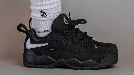 Supreme x Nike Come Together to Tackle the Air Darwin Low Supreme x Nike Come Together to Tackle the Air Darwin Low