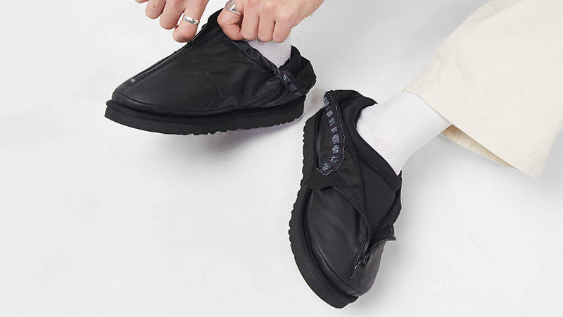 UGG Tasman SZ Black on foot