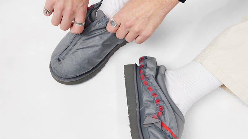 UGG Tasman SZ Grey Red on foot