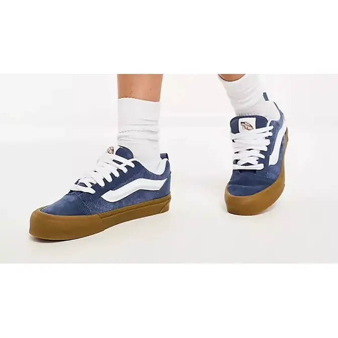 Vans old skool hot sale navy blue gum