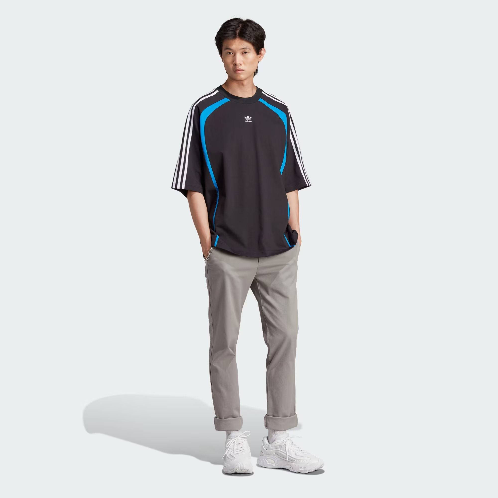 adidas Original Oversized T-shirt Black Full Image