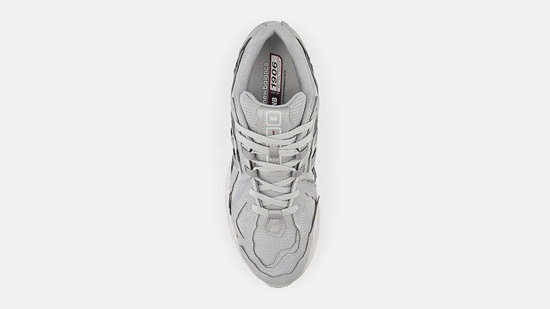 New Balance 1906D Protection Pack Metallic Silver middle