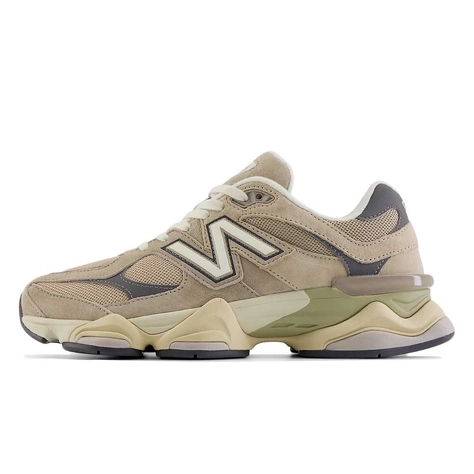 Back to New Balance Sneakers