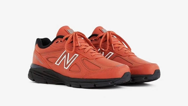New Balance 990v4 Mahogany side