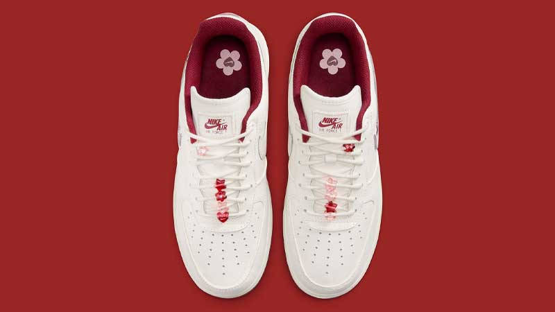 Nike Air Force 1 Low Valentine’s Day Glitter Swoosh Middle