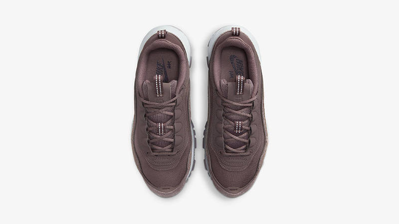 Nike Air Max 97 Futura Plum Eclipse middle