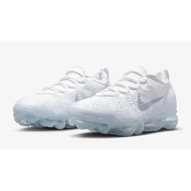 Vapormax flyknit sale 2 triple white