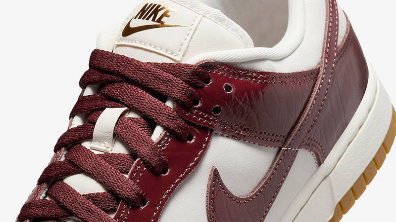 Nike Dunk Low Croc White Red FJ2260-004 Detail