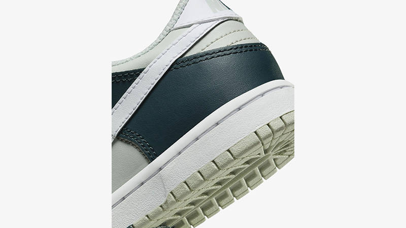 Nike Dunk Low Deep Jungle PS heel