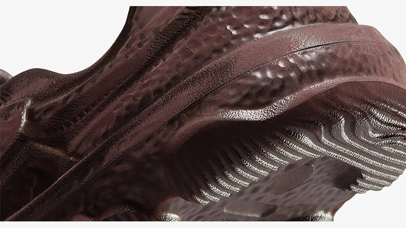 Nike ISPA Universal Natural Earth heel