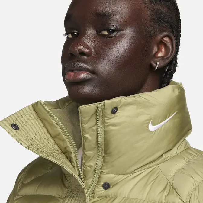 Nike Sportswear Swoosh Puffer PrimaLoft® Therma-FIT Oversized Parka Neutral Olive Front