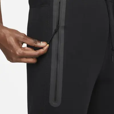 Nike Sportswear Tech Fleece Slim Fit Joggers FB8002-010 Detail 2