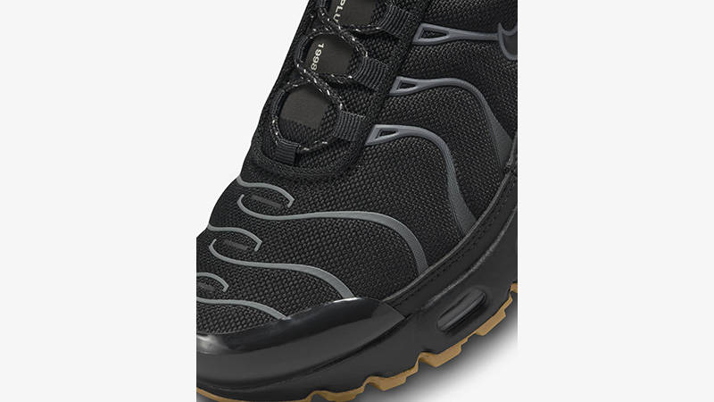 Nike TN Air Max Plus GS Black Gum toe area