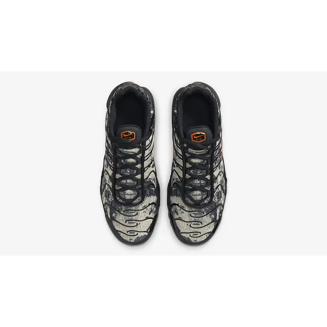 Nike Deon Point Debuts Concepts x SB Dunk Low Orange Lobster GS Black Orange Camo FV6915-001 Side