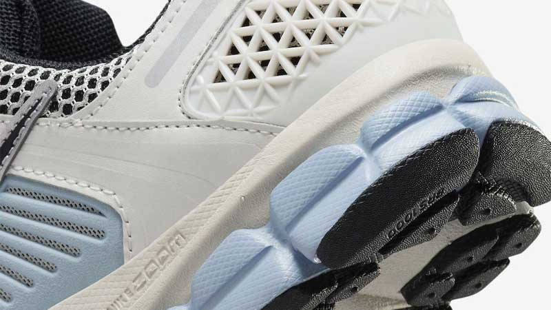 Nike Zoom Vomero 5 Light Armory Blue Closeup