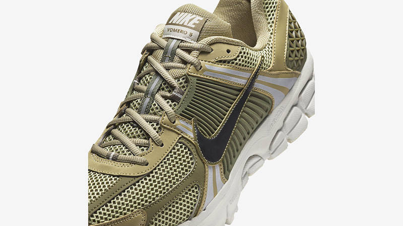 Nike Zoom Vomero 5 Neutral Olive side