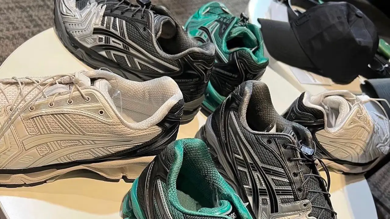 The UNAFFECTED x ASICS GEL-KAYANO 14 Showcases 