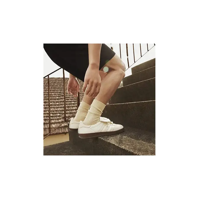 adidas template Gazelle Indoor Sand Strata White on foot