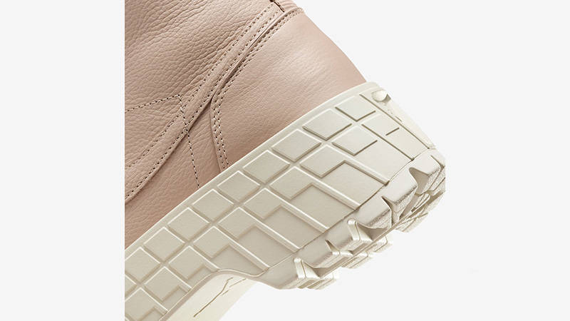 Air Jordan 1 Brooklyn High Platform Boots Beige heel