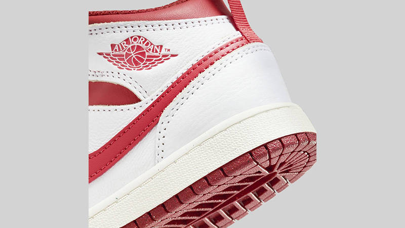 Air Jordan 1 Mid PS Dune Red heel