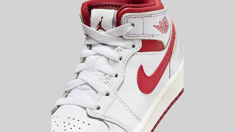 Air Jordan 1 Mid PS Dune Red tongue