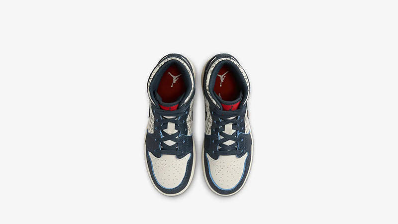 Air Jordan 1 Mid SE Take Flight GS middle