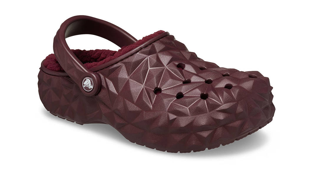 Crocs Classic Clog Lined Geometric Dark Cherry 210069-6WD Side
